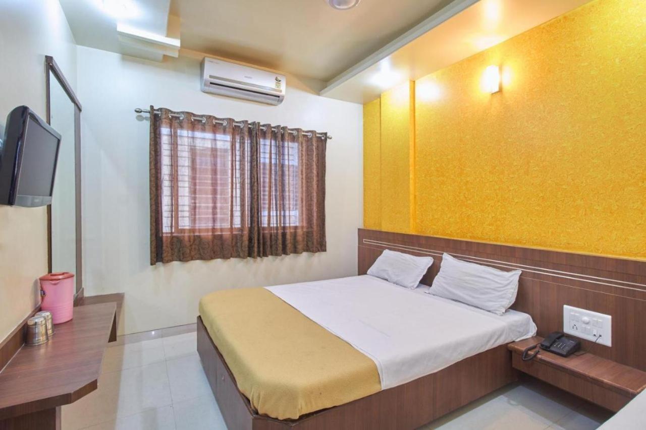 Hotel Jain Residency Shirdi Eksteriør bilde